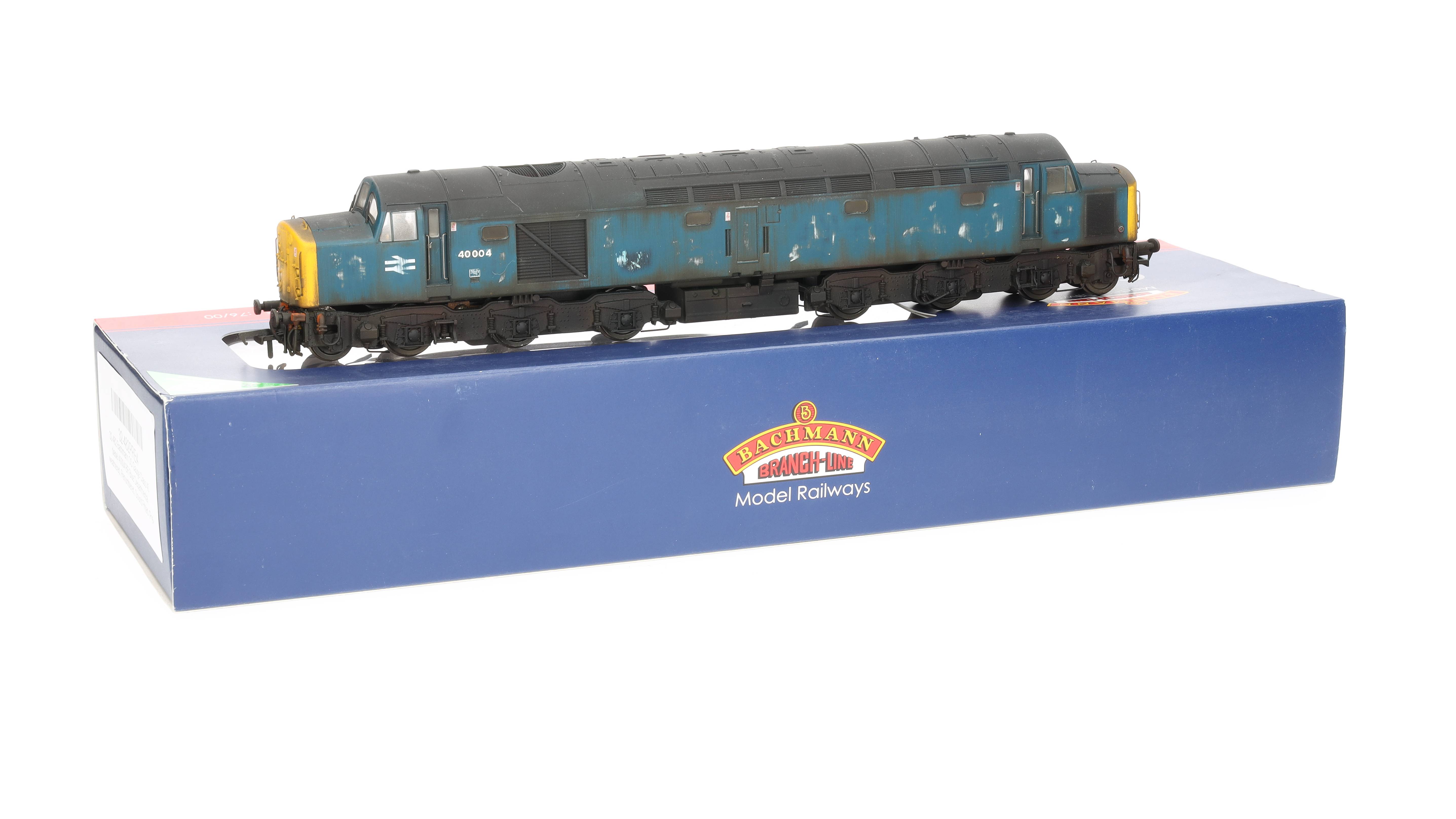 32-482 Bachmann OO Class 40 diesel 40004 weathered, Renumbered(Sound)(Pre-Owned) - Picture 1 of 1